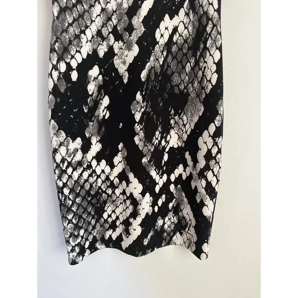 Rinascimento Made In Italy Womens Size S Dress Sleeveless Bodycon Print - Picture 3 of 10